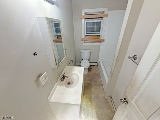 13 Linwood Pl, East Orange City, NJ 07017