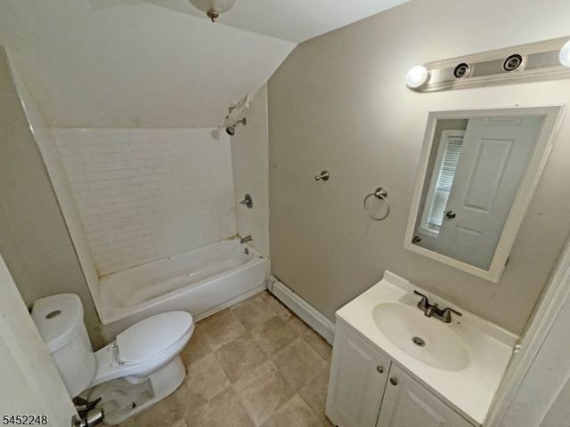 13 Linwood Pl, East Orange City, NJ 07017