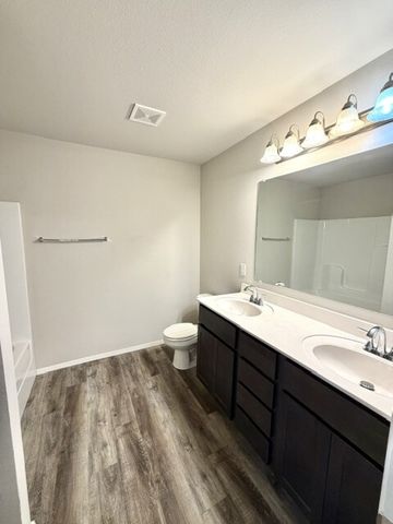 8607 E 161st Place S, Bixby, OK 74008
