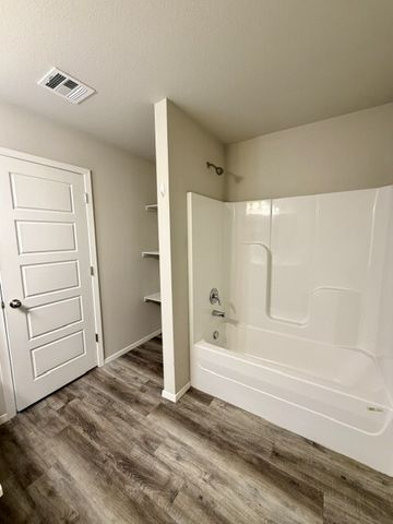 8607 E 161st Place S, Bixby, OK 74008