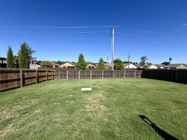 8607 E 161st Place S, Bixby, OK 74008