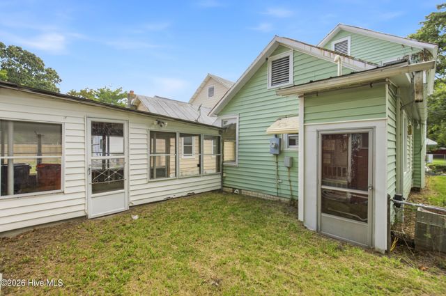 806 2nd Street, Elizabeth City, NC 27909