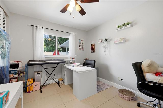 8331 W POCAHONTAS AVENUE, Tampa, FL 33615