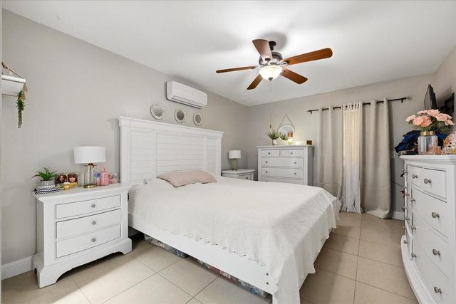 8331 W POCAHONTAS AVENUE, Tampa, FL 33615