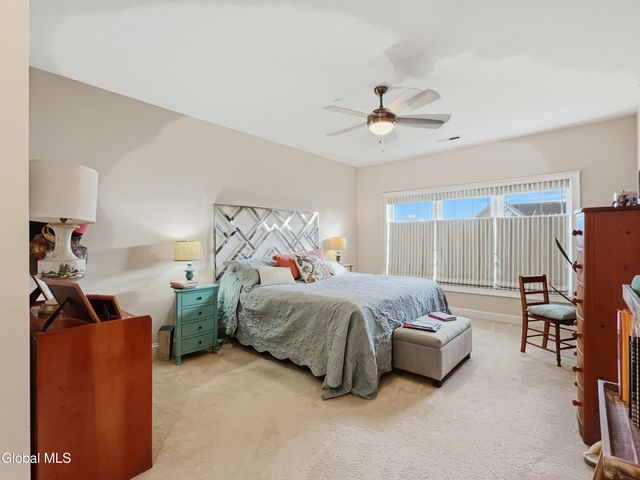 612 Lois Lane, Niskayuna, NY 12304