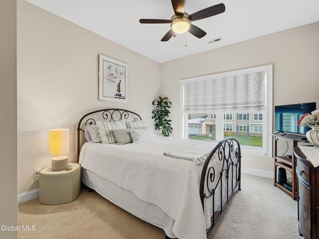 612 Lois Lane, Niskayuna, NY 12304