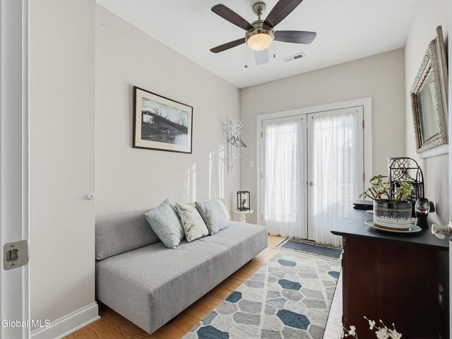 612 Lois Lane, Niskayuna, NY 12304