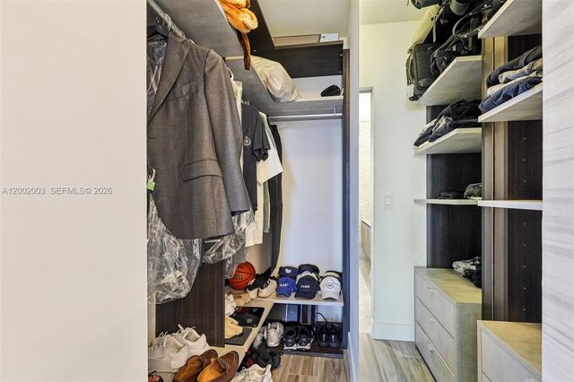 801 S Miami Ave 4902, Miami, FL 33130