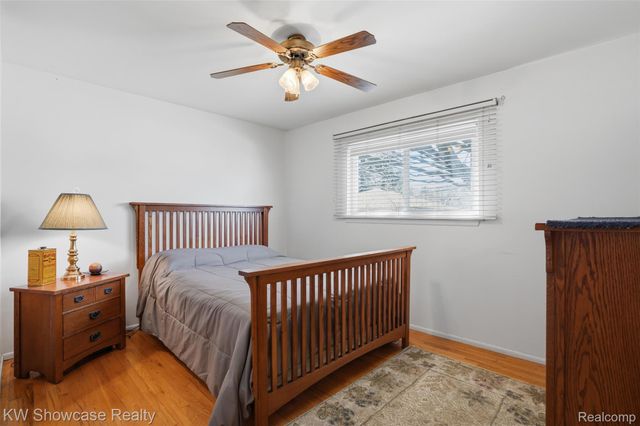 31167 Maplewood Street, Garden City, MI 48135