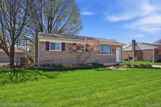 31167 Maplewood Street, Garden City, MI 48135