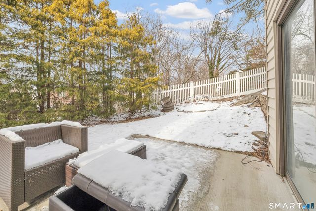 202 Soundview Avenue 60, Stamford, CT 06902