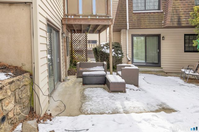 202 Soundview Avenue 60, Stamford, CT 06902