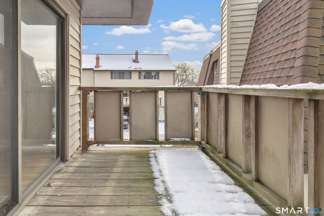 202 Soundview Avenue 60, Stamford, CT 06902