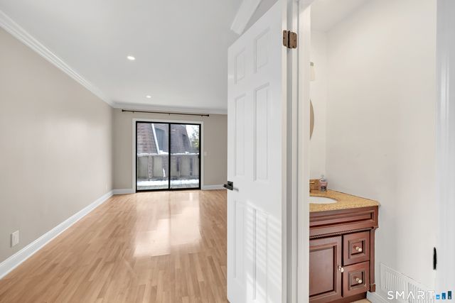 202 Soundview Avenue 60, Stamford, CT 06902