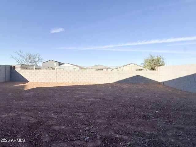 9546 W TAMARISK Avenue, Tolleson, AZ 85353