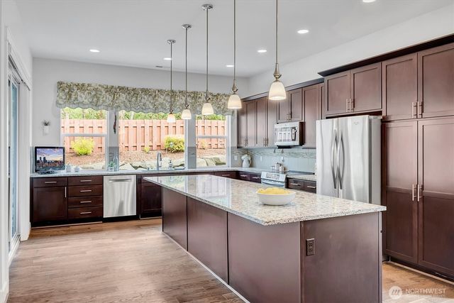 3425 Arrowroot Street SE, Lacey, WA 98513