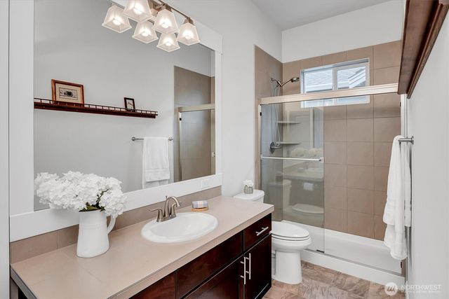 3425 Arrowroot Street SE, Lacey, WA 98513