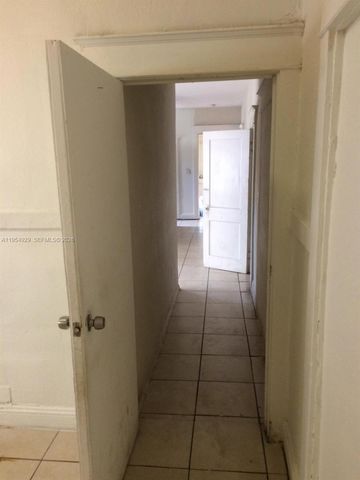 114 NW 10th Ave, Miami, FL 33128