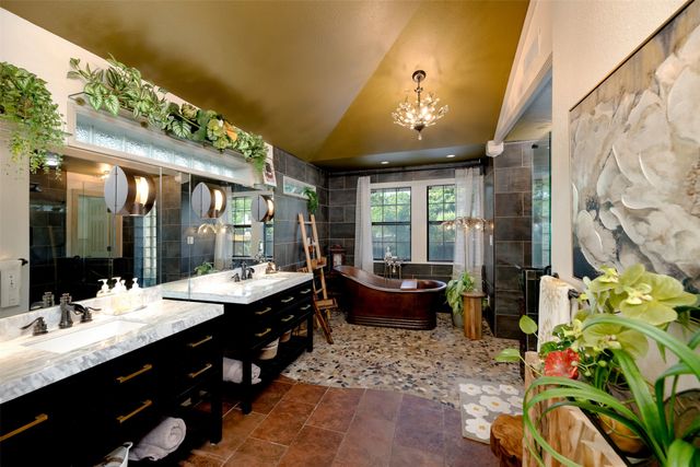 803 Brookhurst Drive, Dallas, TX 75218