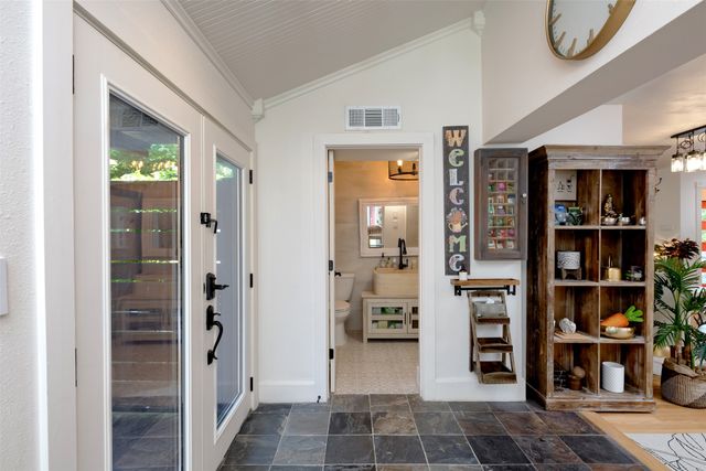 803 Brookhurst Drive, Dallas, TX 75218