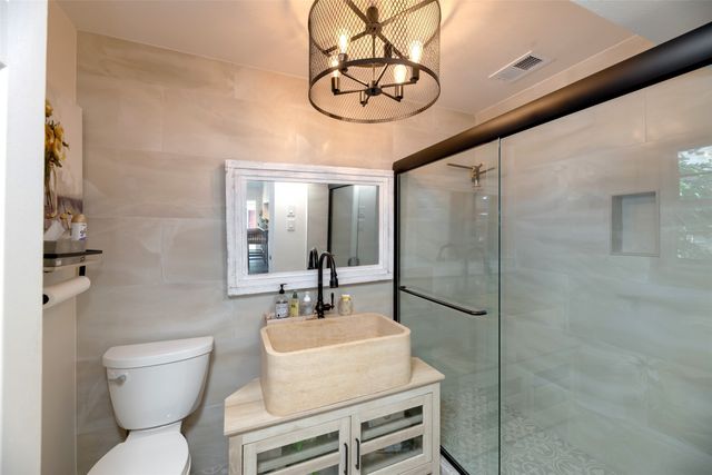 803 Brookhurst Drive, Dallas, TX 75218