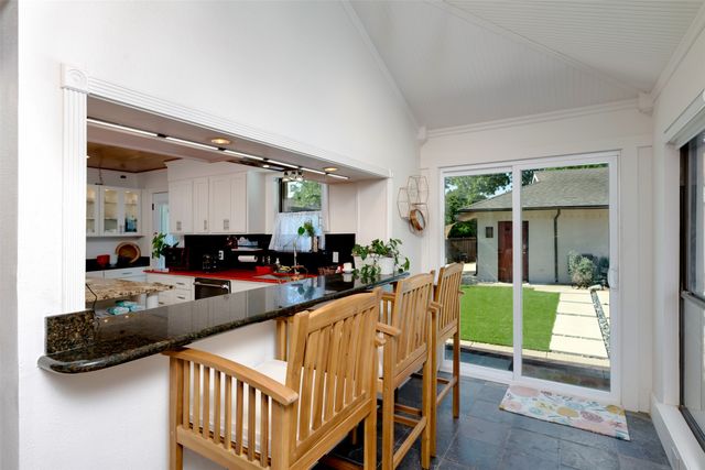 803 Brookhurst Drive, Dallas, TX 75218