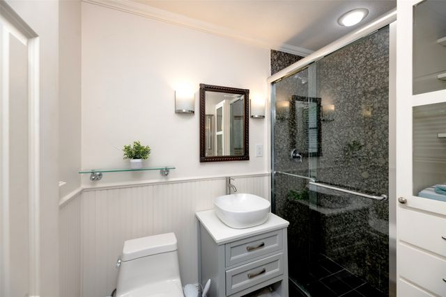 803 Brookhurst Drive, Dallas, TX 75218