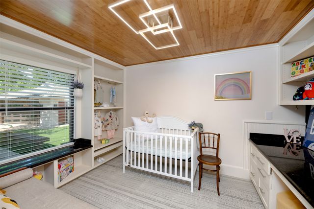 803 Brookhurst Drive, Dallas, TX 75218