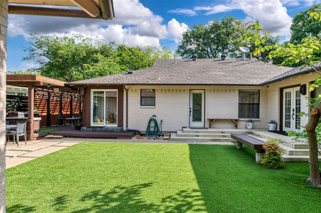 803 Brookhurst Drive, Dallas, TX 75218