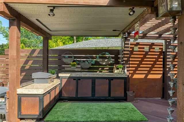 803 Brookhurst Drive, Dallas, TX 75218