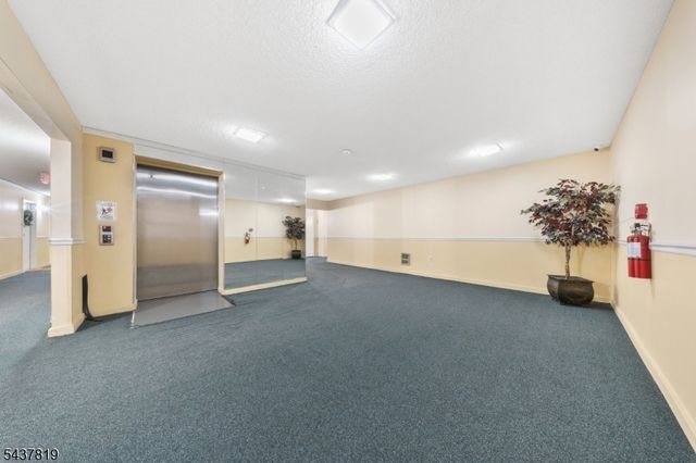 1190 W St Georges Ave C43, Linden City, NJ 07036