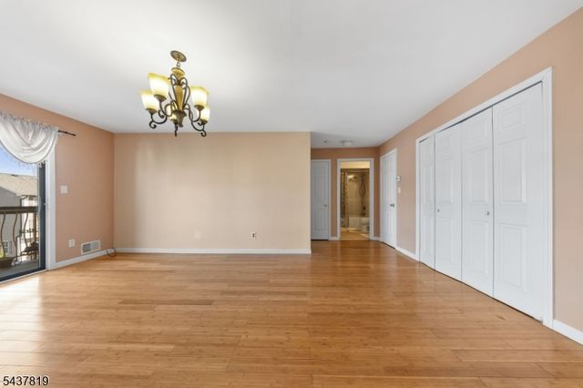 1190 W St Georges Ave C43, Linden City, NJ 07036