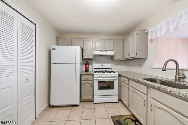 1190 W St Georges Ave C43, Linden City, NJ 07036