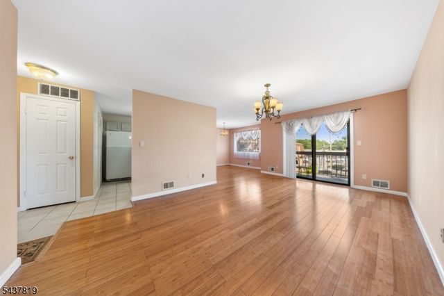 1190 W St Georges Ave C43, Linden City, NJ 07036