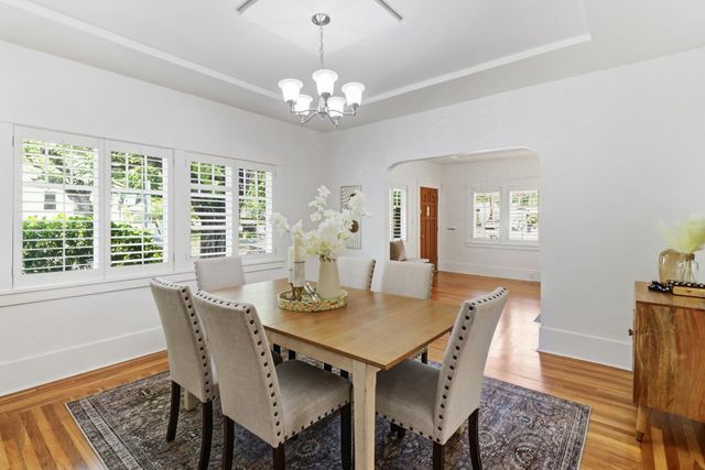 4229 T St, Sacramento, CA 95819