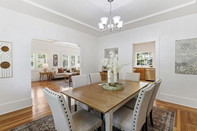 4229 T St, Sacramento, CA 95819