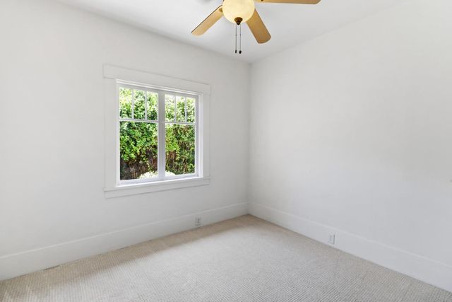 4229 T St, Sacramento, CA 95819