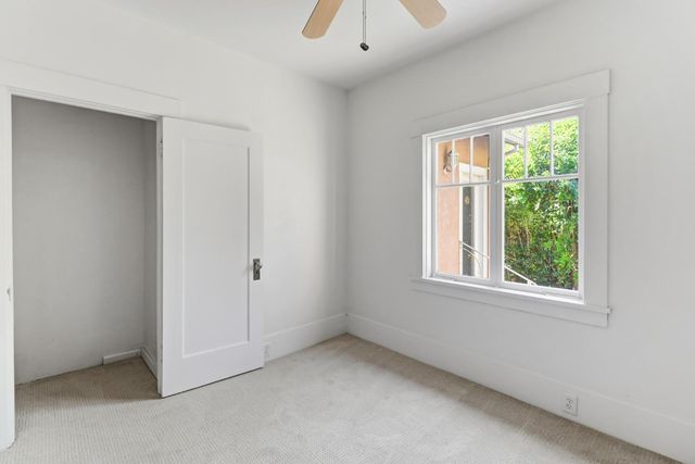 4229 T St, Sacramento, CA 95819