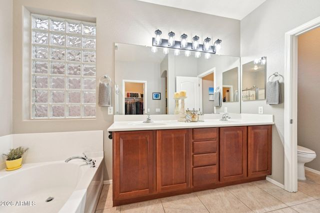 6233 W BAJADA Road, Phoenix, AZ 85083