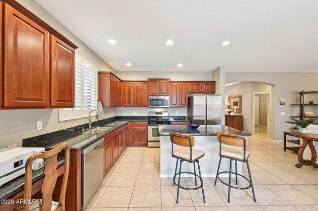 6233 W BAJADA Road, Phoenix, AZ 85083