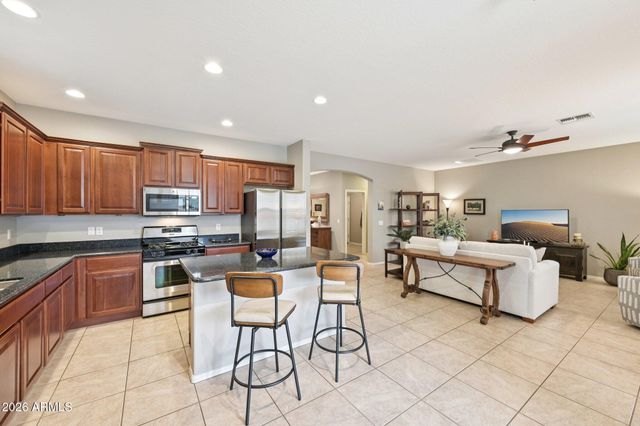 6233 W BAJADA Road, Phoenix, AZ 85083