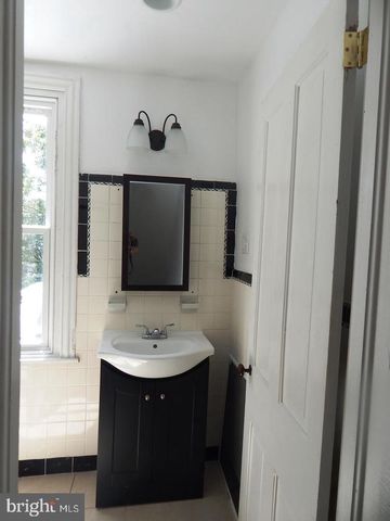 718 W ELM ST, Norristown, PA 19401