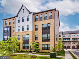 4902 LONGMIRE WAY #24, Chantilly, VA 20151