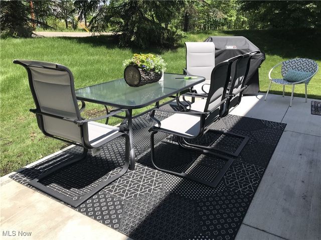 8708 Chesea Court, Sagamore Hills, OH 44067