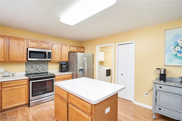 8708 Chesea Court, Sagamore Hills, OH 44067