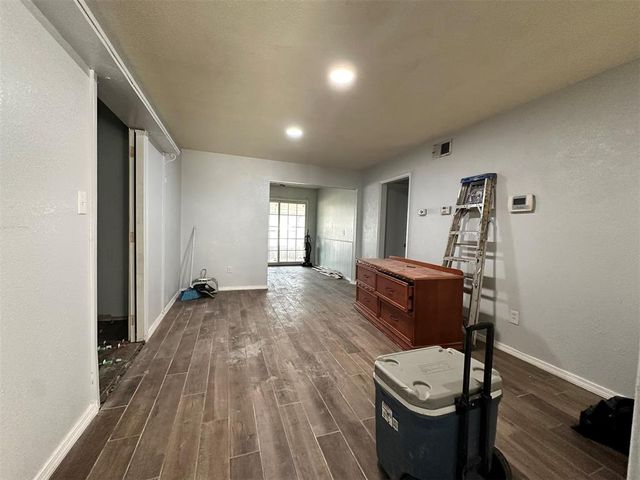 860 S Scott Street, Del City, OK 73115