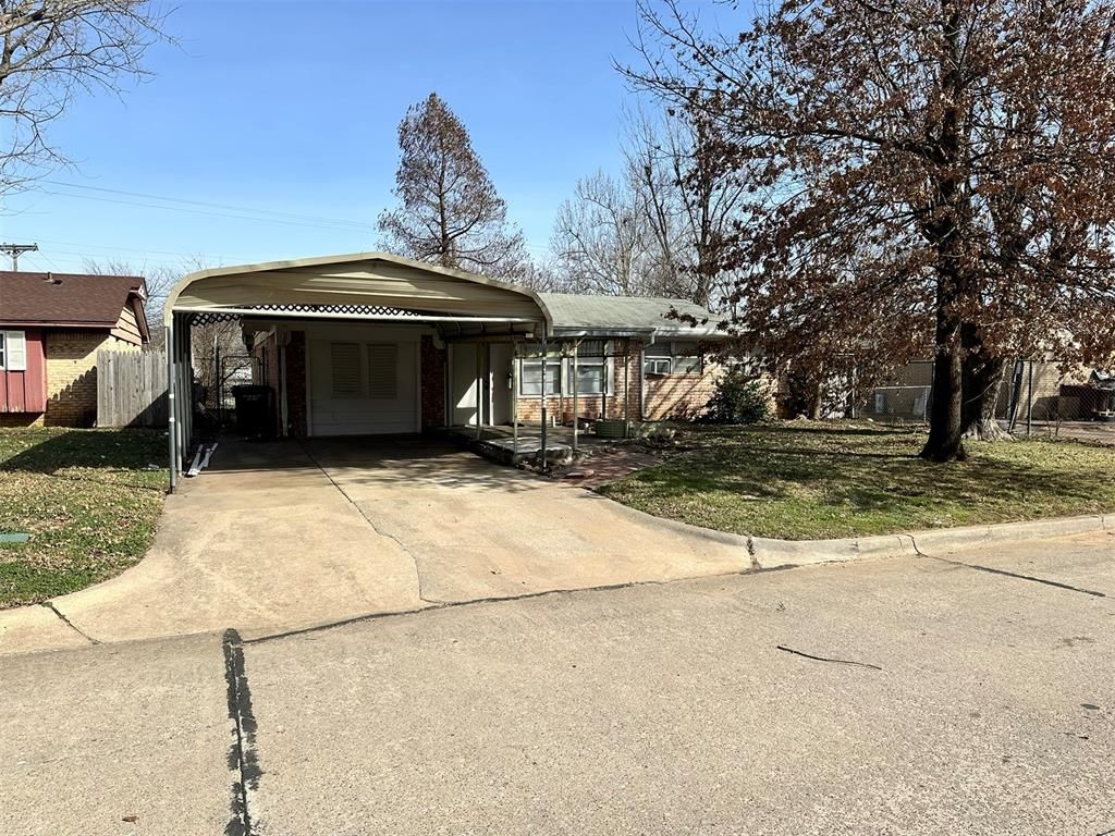 860 S Scott Street, Del City, OK 73115