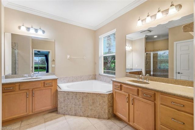 9704 Cobalt Cove CIR, Naples, FL 34120