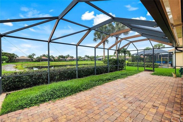 9704 Cobalt Cove CIR, Naples, FL 34120