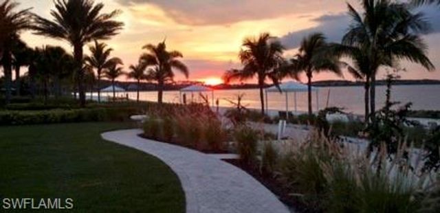 9704 Cobalt Cove CIR, Naples, FL 34120